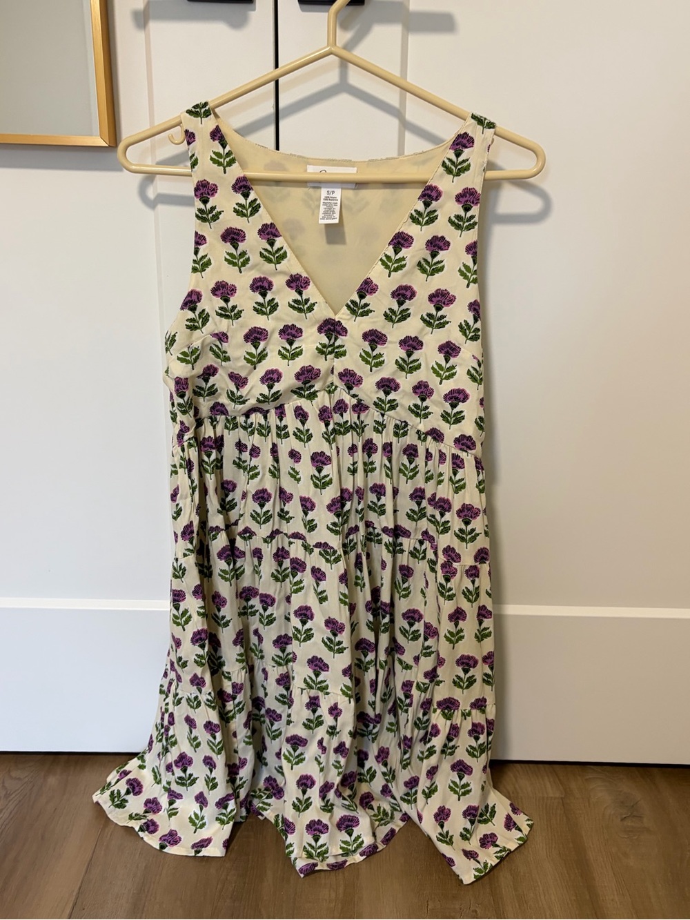 Cream Floral Tiered Sleeveless Dress with Purple Blooms